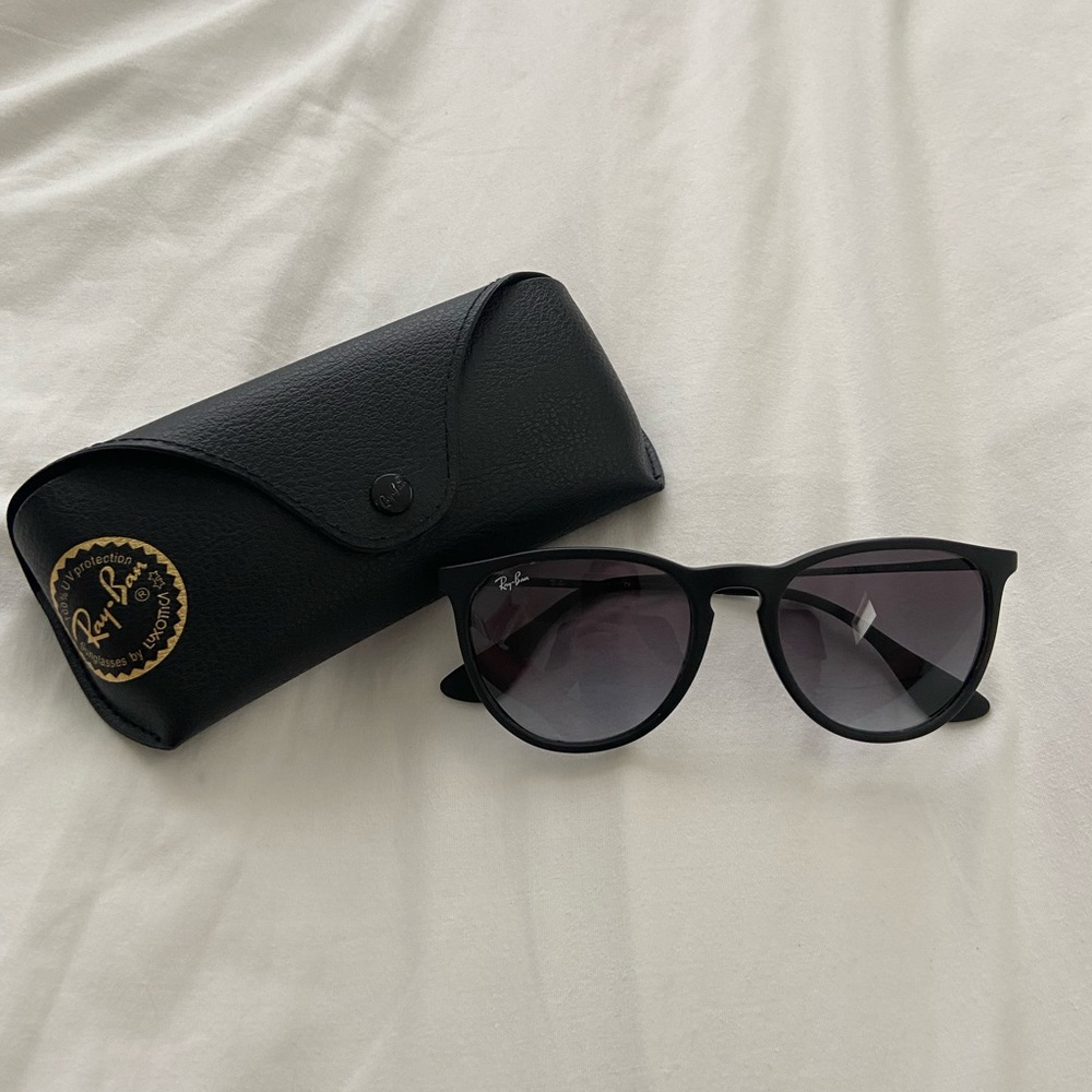 Ray Ban Erika Sunglass
